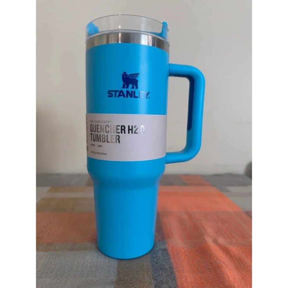 Stanley Quencher H2.0 Tumbler 40 oz – Azul